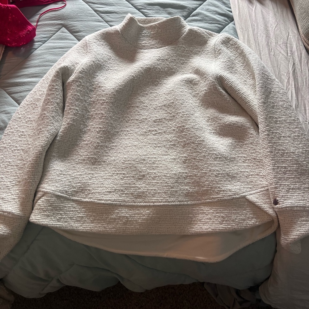 New without tags calia sweater